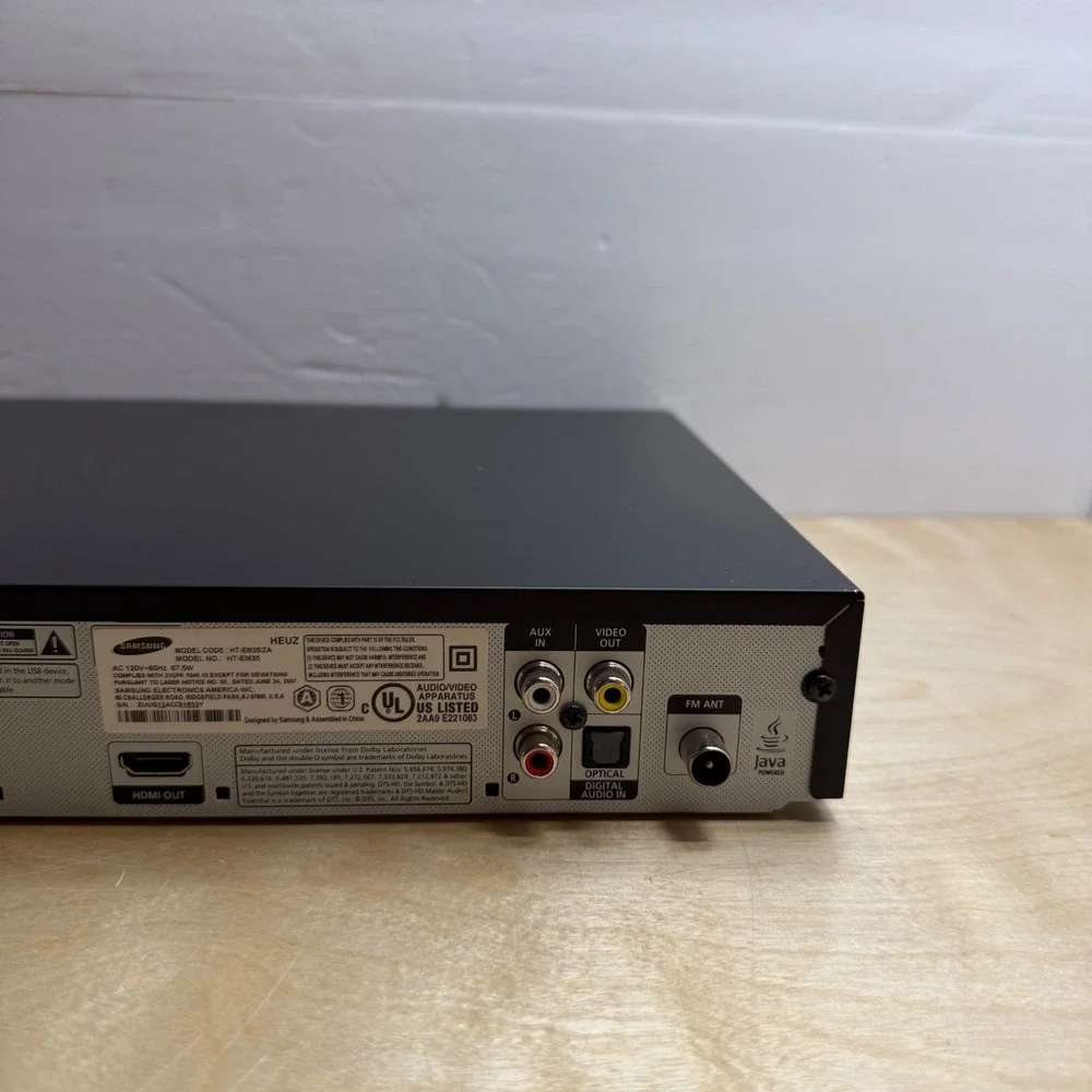 Samsung Home Theater HT-EM35 DVD/Blu-ray Player HDMI Anynet+ Main Unit No Remote
